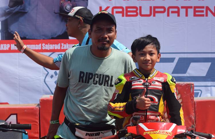 Edrin Ahza Hartge Raih Kemenangan Gemilang di Java Grand Prix 2023