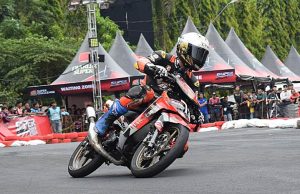 Adu Ganas! F1ZR ‘Bekantan Squad’ Antar Akbar Abud Juara di Purwokerto Adu Ganas! F1ZR ‘Bekantan Squad’ Antar Akbar Abud Juara di Purwokerto
