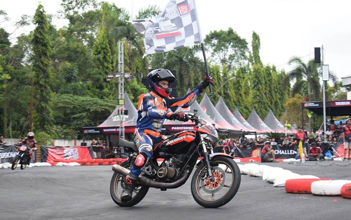 Dari Bengkel ke Podium Eko Garmos dan Sandi Jets Antar Sakti Andre Jadi yang Tercepat Dari Bengkel ke Podium Eko Garmos dan Sandi Jets Antar Sakti Andre Jadi yang Tercepat