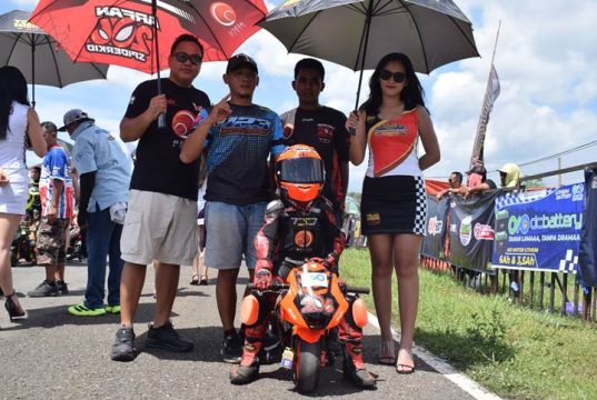 Gas Tanpa Takut! Satria Arfanur Kuasai Kelas Pocket Bike di Final Tolak Miskin 2025