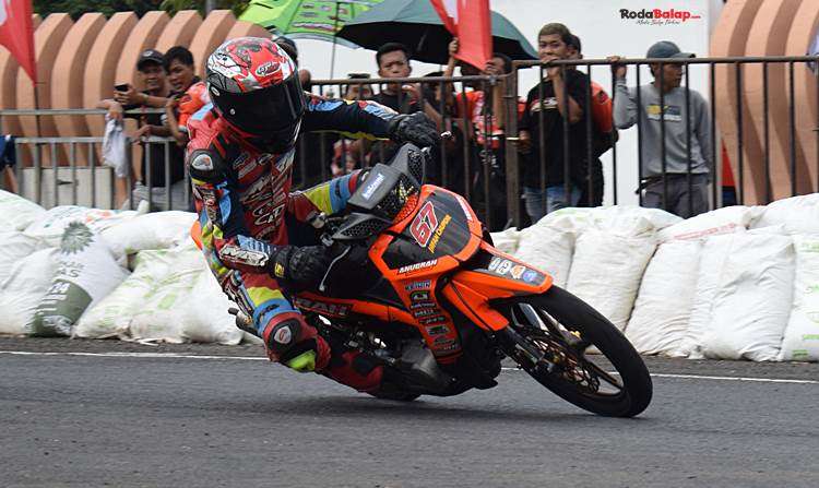 Irfan Chupenk Catat Waktu Terbaik, Juara Bebek 2 Tak 116cc Ex Rider JRC 2026