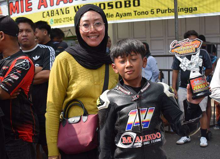 Pembalap Sragen Radja Arkana Hidayat Bersaing Ketat dan Amankan Posisi 4 di Purbalingga