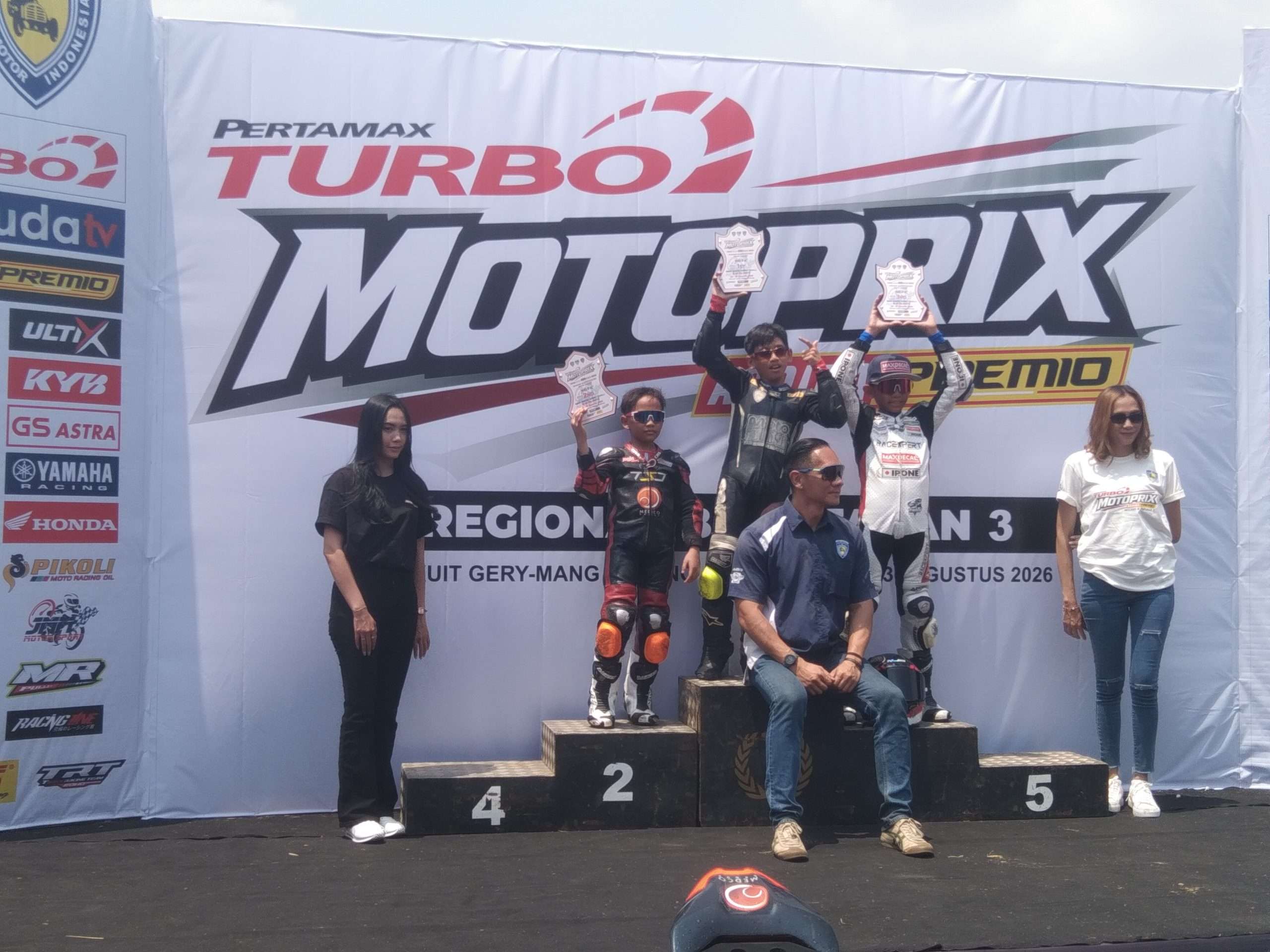 Baru 2 Bulan Kenal Motor, Arfan “Spider Kids” Raih Double Podium Mini Moto Sport 160cc